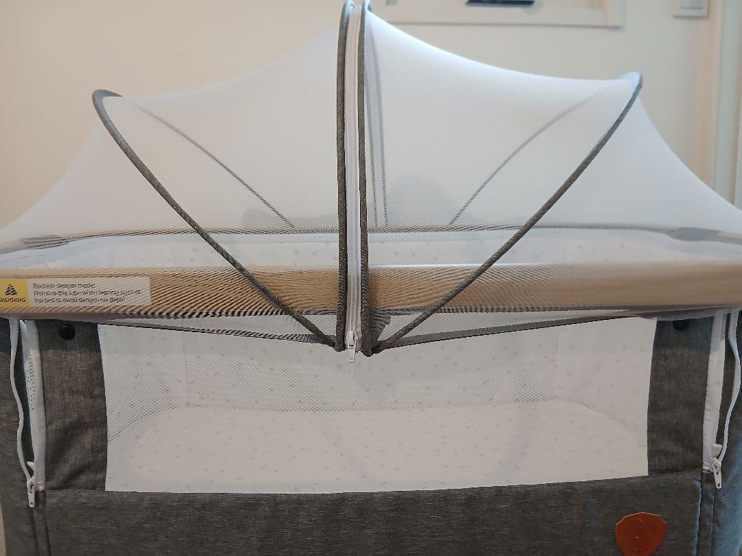 グレー ベビーベッド 下段収納付き