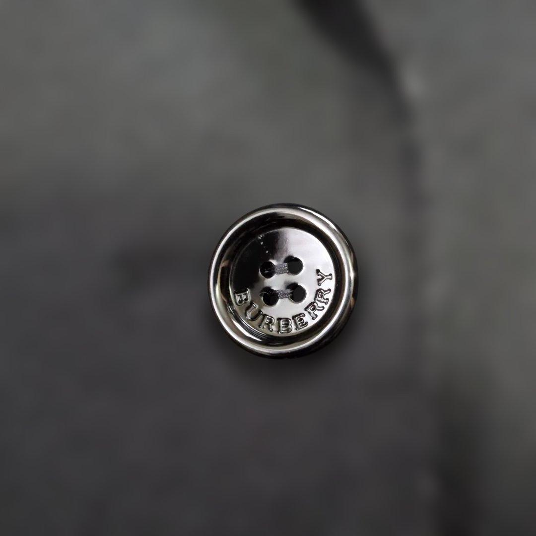 バーバリーロンドン　黒のテーラードジャケット　40号