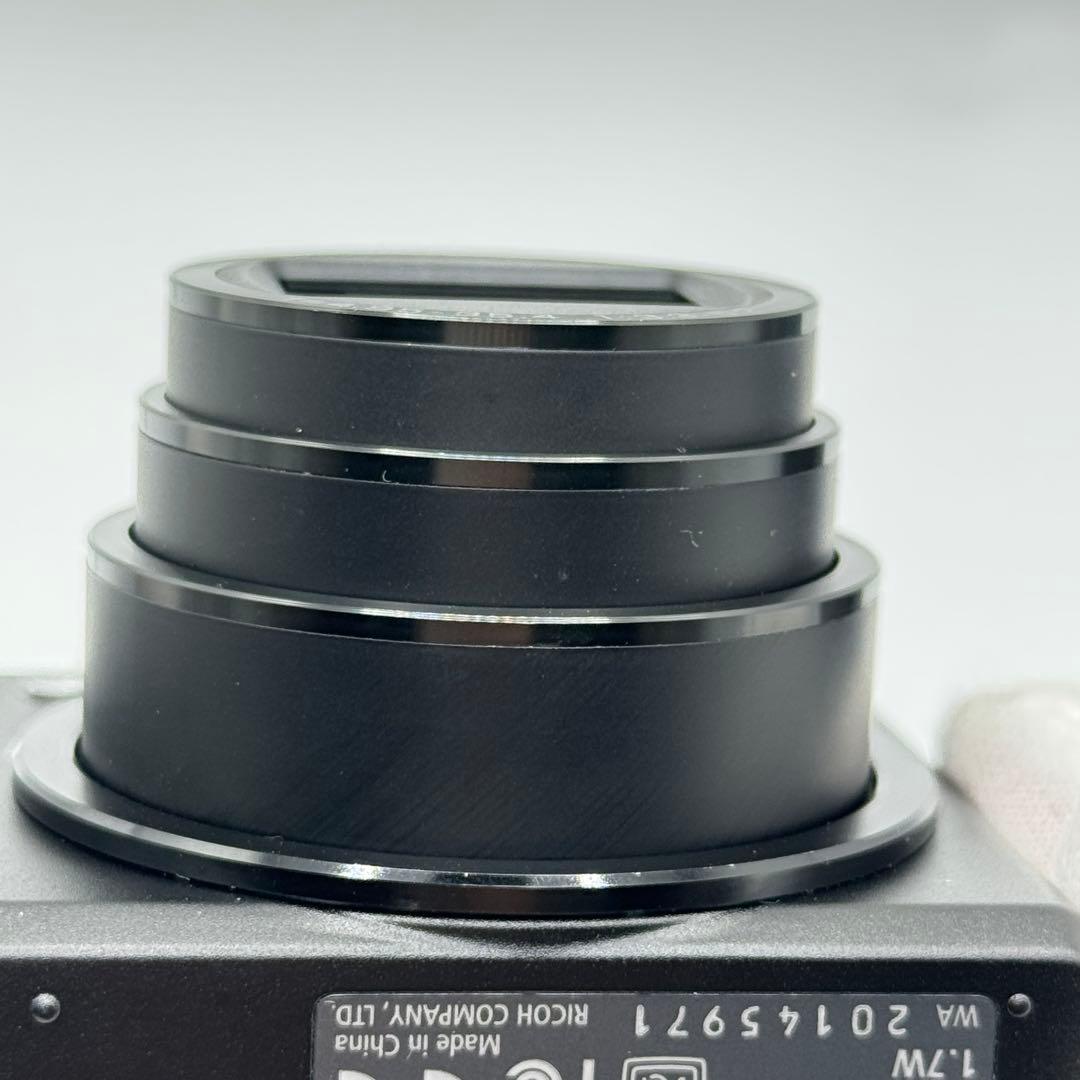 【極美品】 【動作◎】 RICOH R10 リコー　コンデジ デジカメ