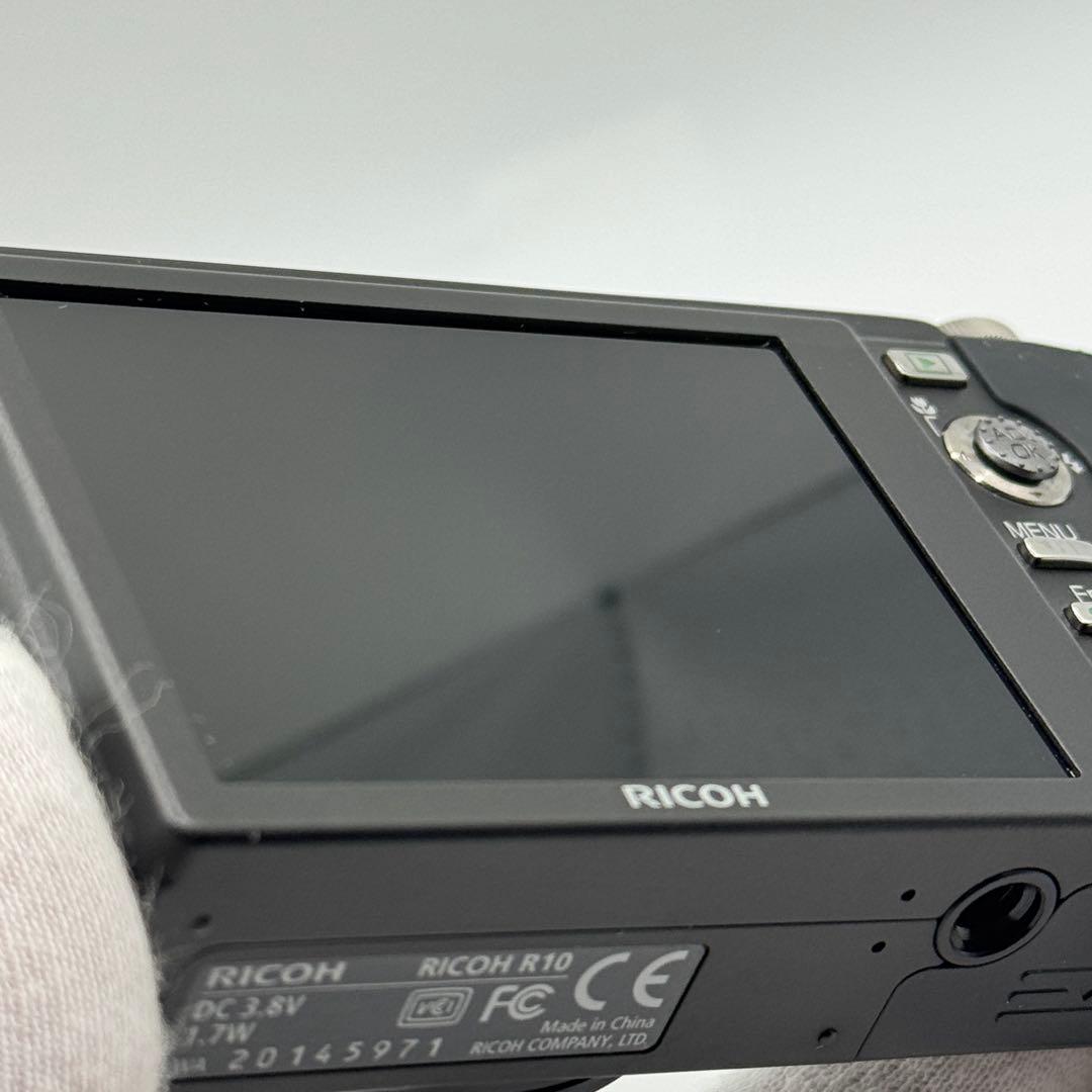 【極美品】 【動作◎】 RICOH R10 リコー　コンデジ デジカメ