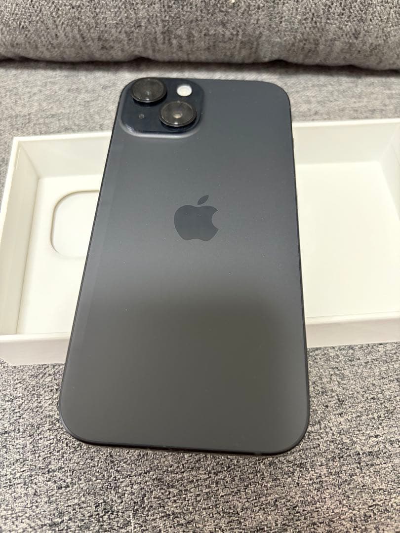 【超美品】 iPhone 15 本体 ブラック 128 GB