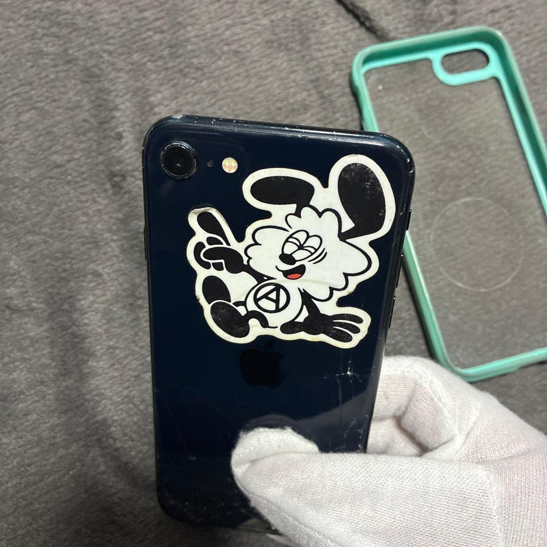 iPhone SE3 中古　64GB ミッドナイト　黒