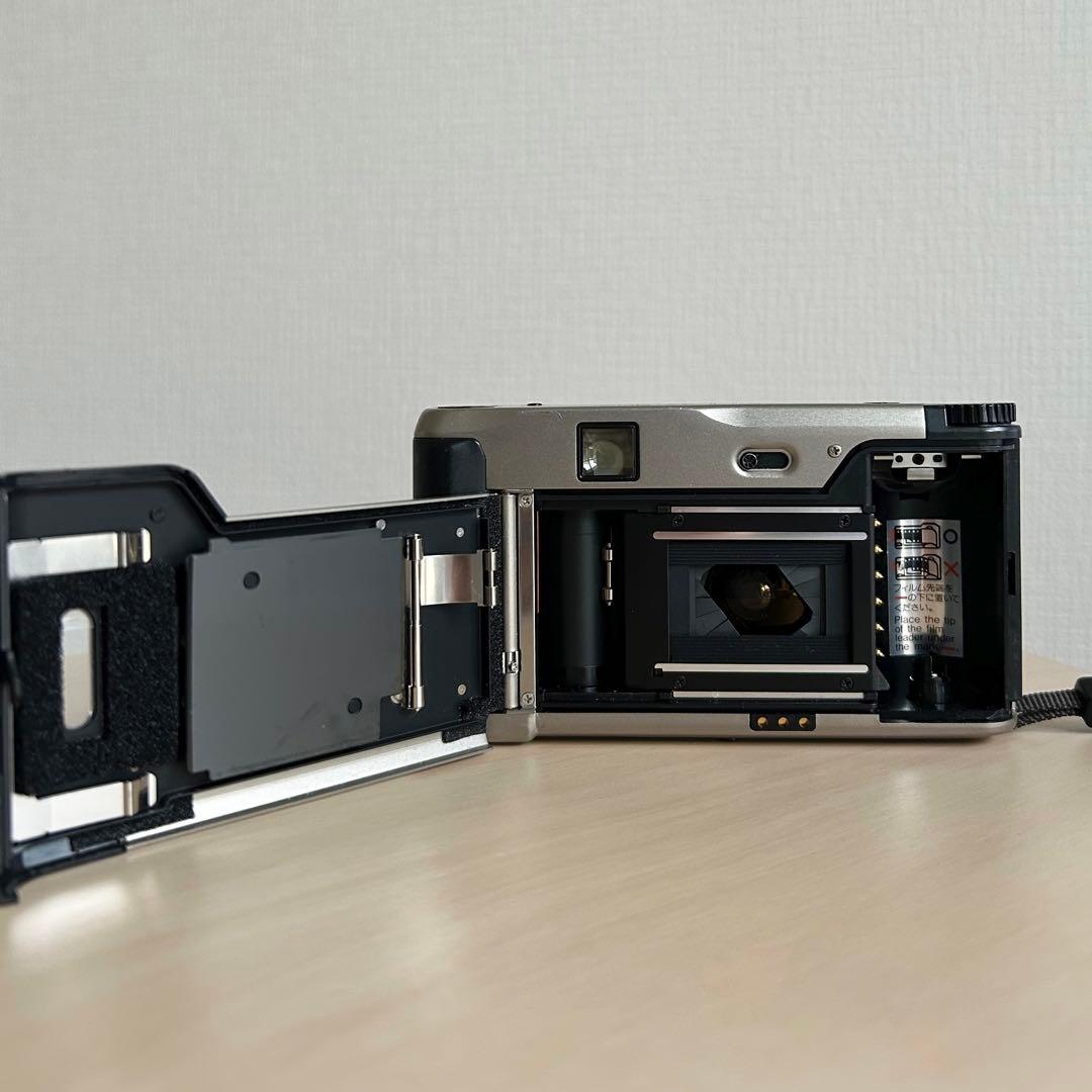 CONTAX TVS コンパクトフィルムカメラ シルバー レンズキャップ付