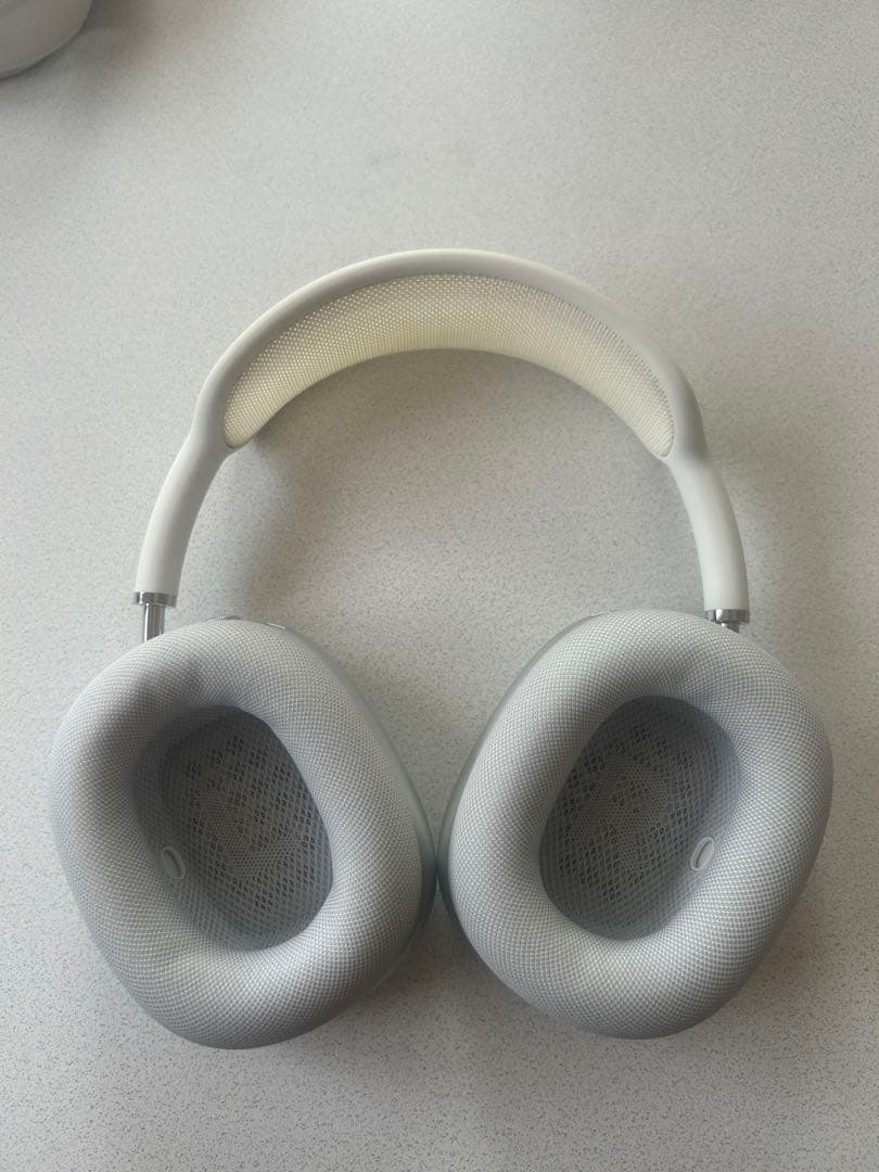 Airpods Max シルバー