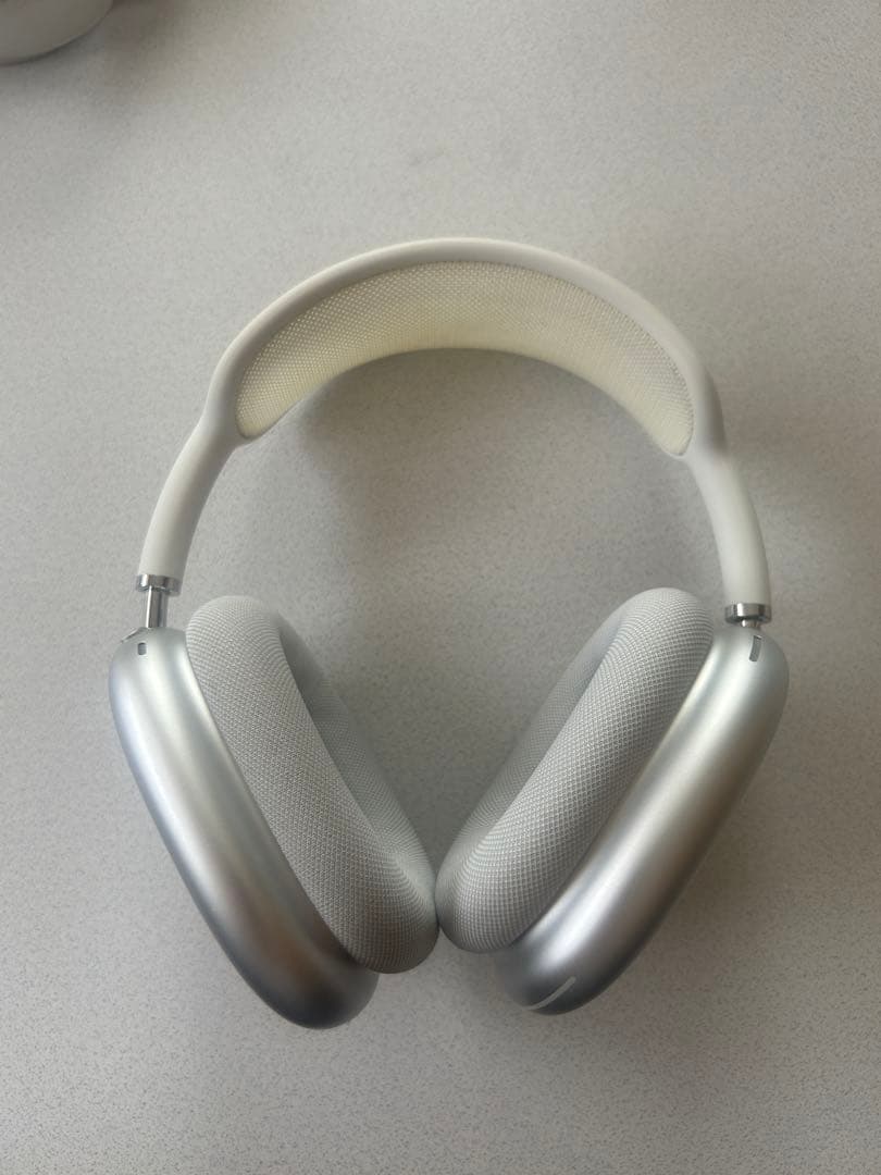 Airpods Max シルバー