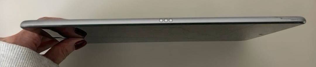 Apple iPad pro 9.7インチ第一世代