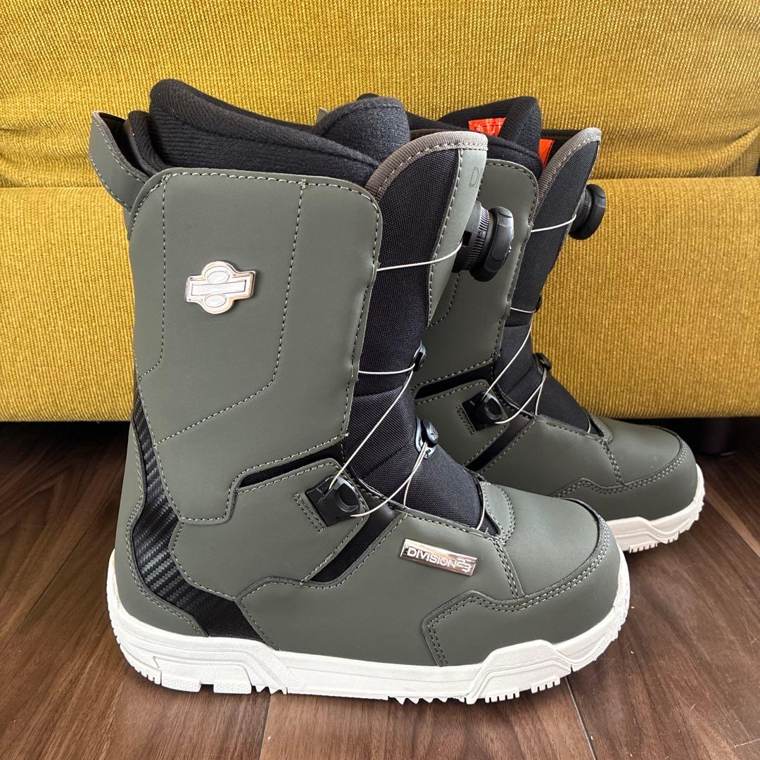 【美品】DIVISION スノーボードブーツ レディース　BOAタイプ　24㎝
