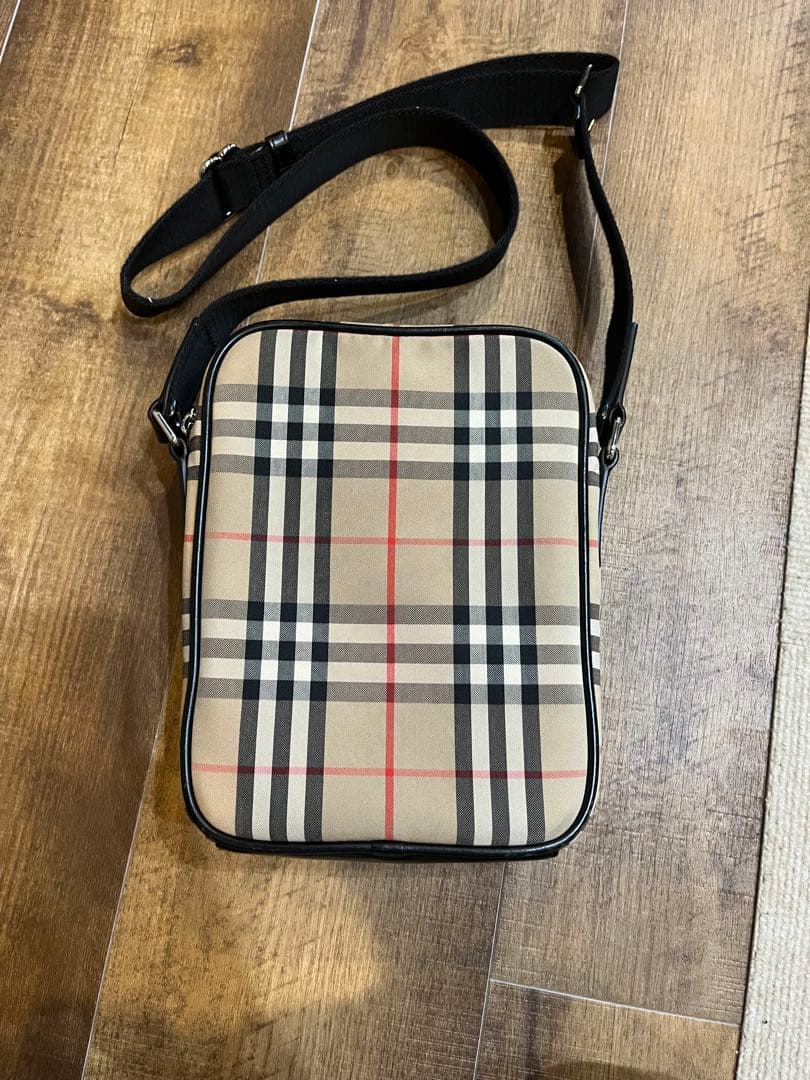 BURBERRY チェック柄ショルダーバッグ
