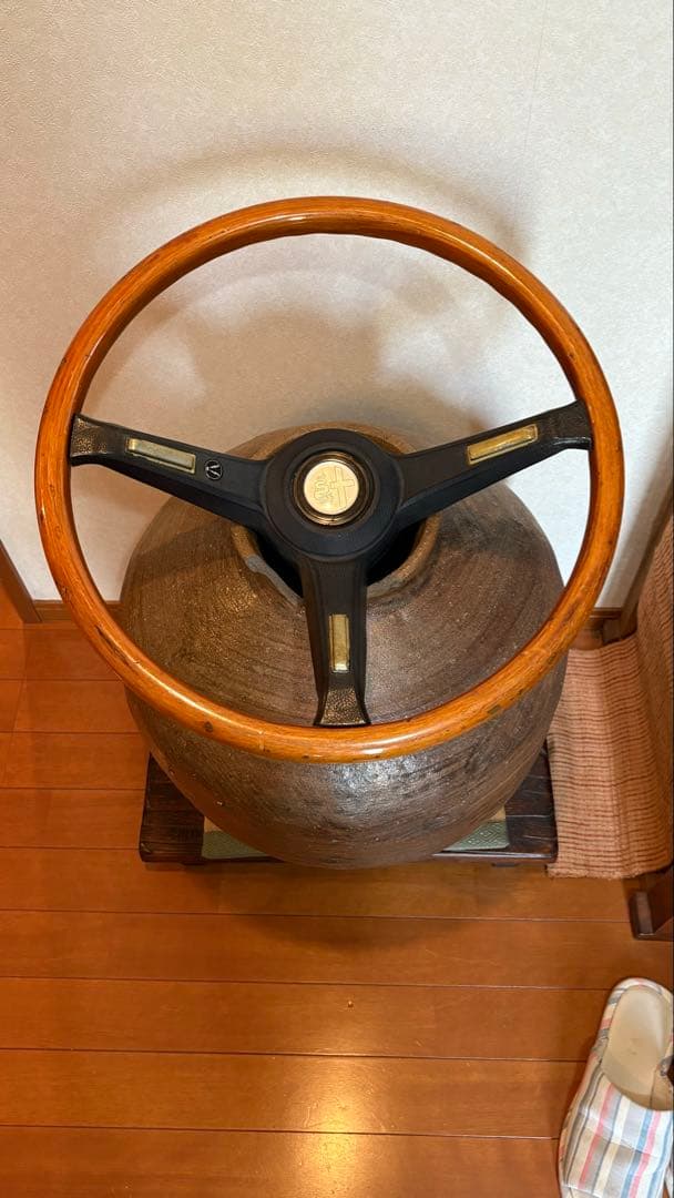 24VTURBO様　アルファロメオ　ステアリング　ウッド　ハンドル