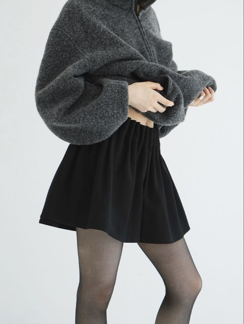 CLANE LOW WAIST TUCK SHORT PANTS ブラック1