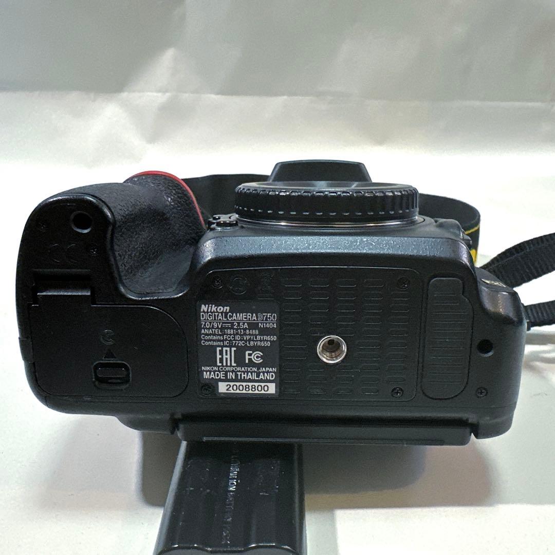 h*h様 【美品‼️】　ニコン／Nikon D750 ボディ(フルサイズ) 液晶