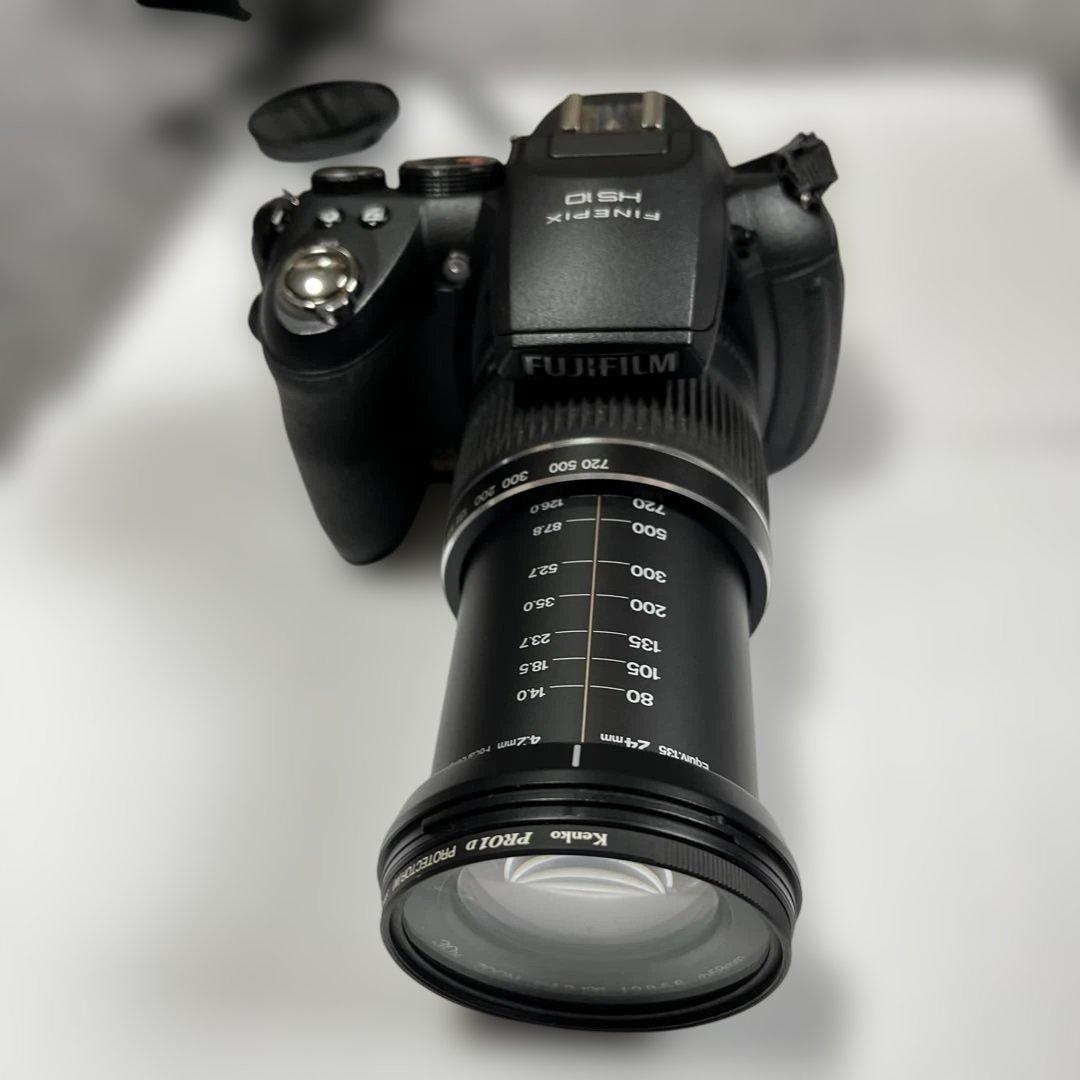 Fujifilm FinePix HS10 デジタル一眼レフカメラ　30倍ズーム
