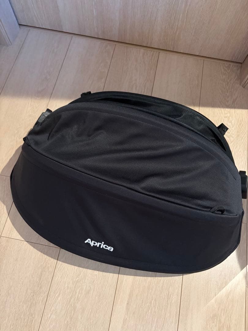 ApricaISOFIXチャイルドシートフラディアプラスシルバーブラック