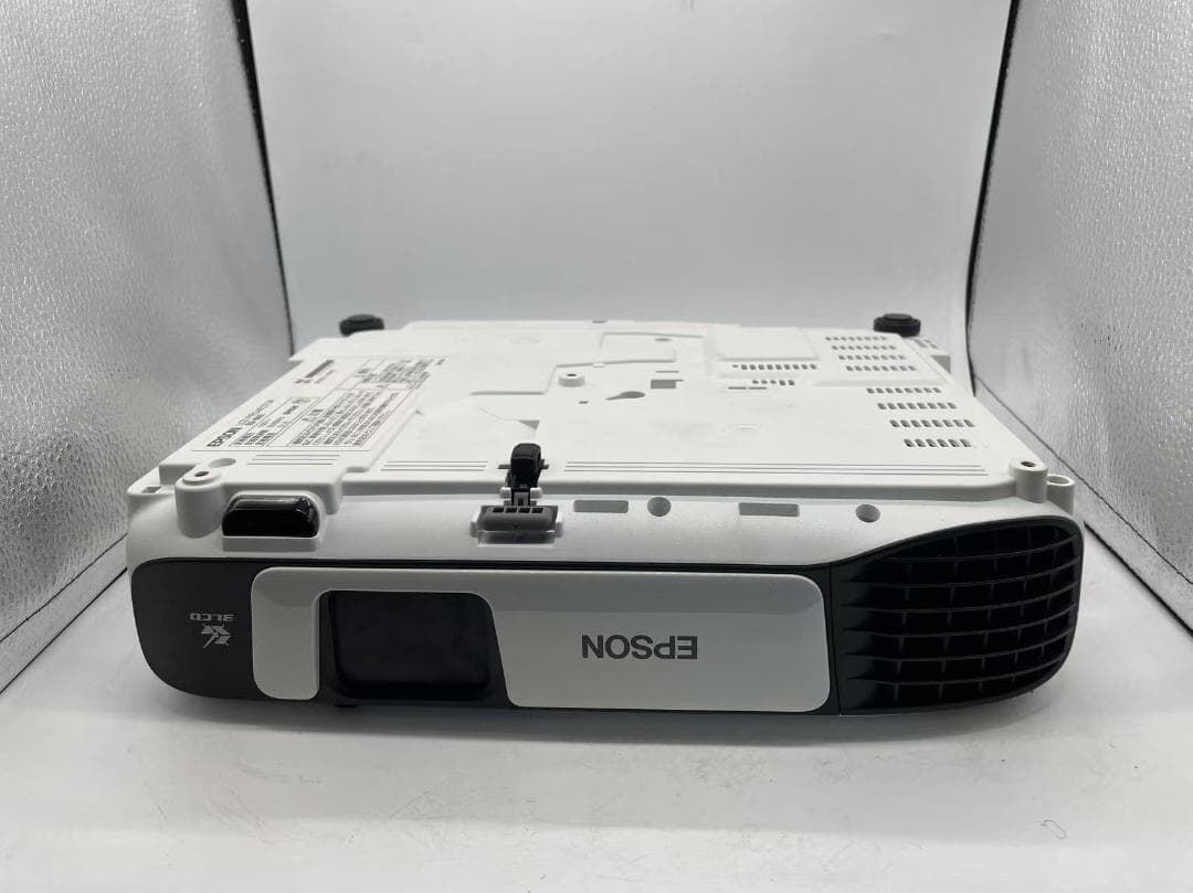 値下げ EPSON EB-W41 プロジェクター ホワイト