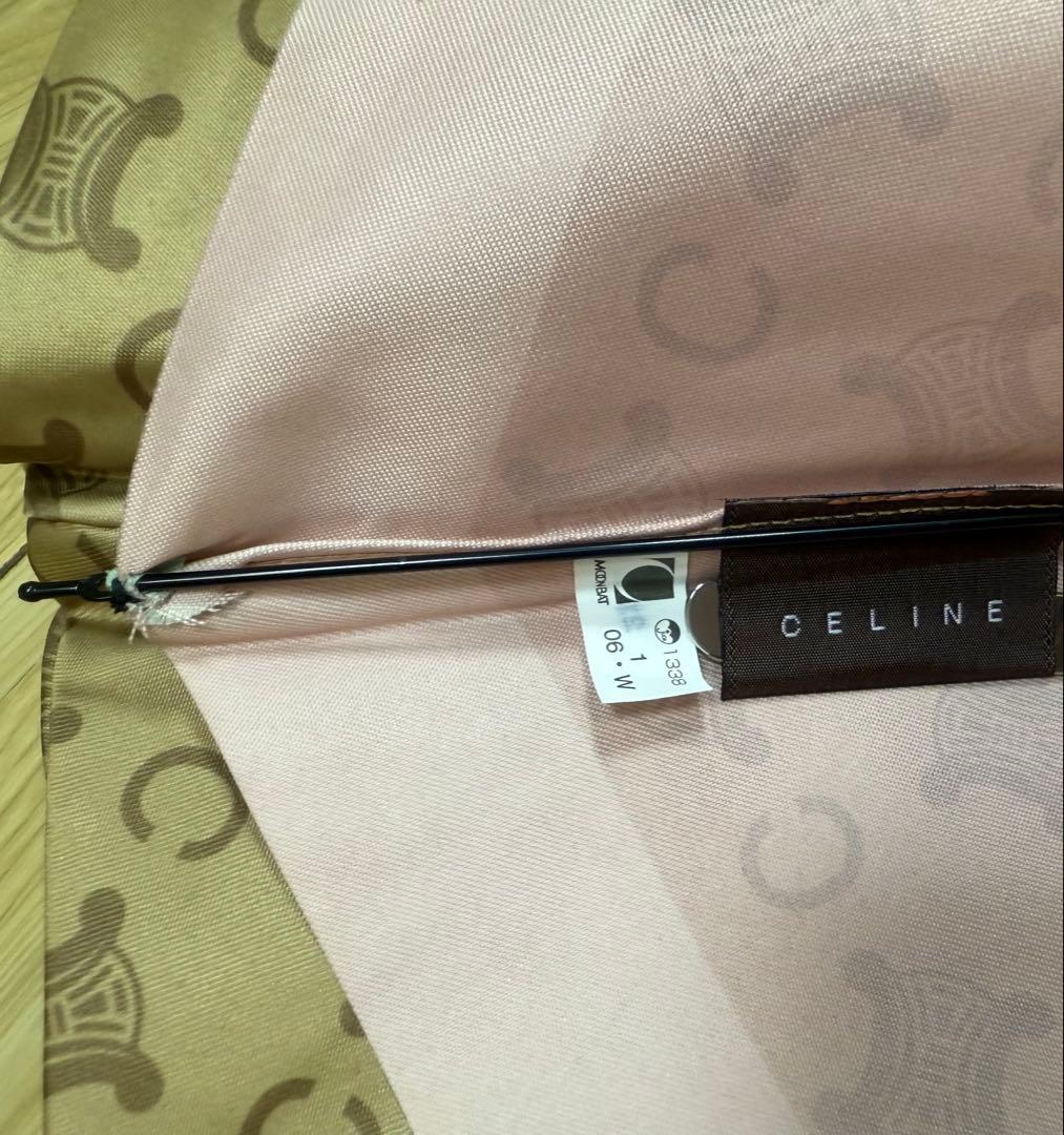 【匿名配送】【美品】CELINE セリーヌ 折りたたみ傘 コンパクト三つ折り傘
