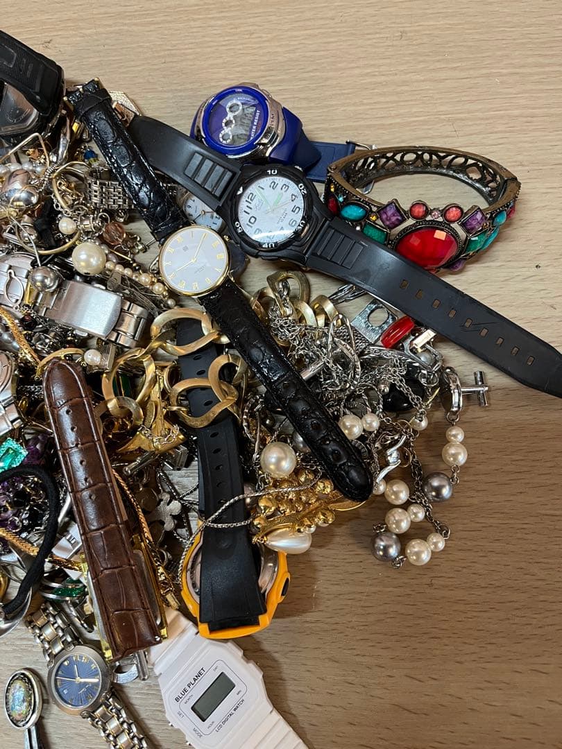 d*9様 腕時計　アクセサリー　いろいろ　まとめ。