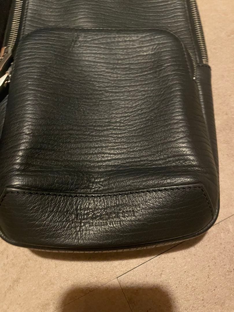 アリクス　ショルダーバック