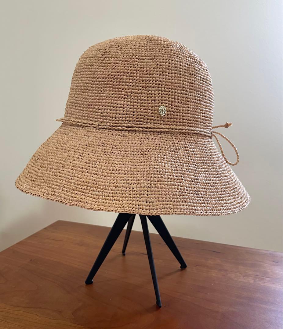 極美品　HELEN KAMINSKI villa9