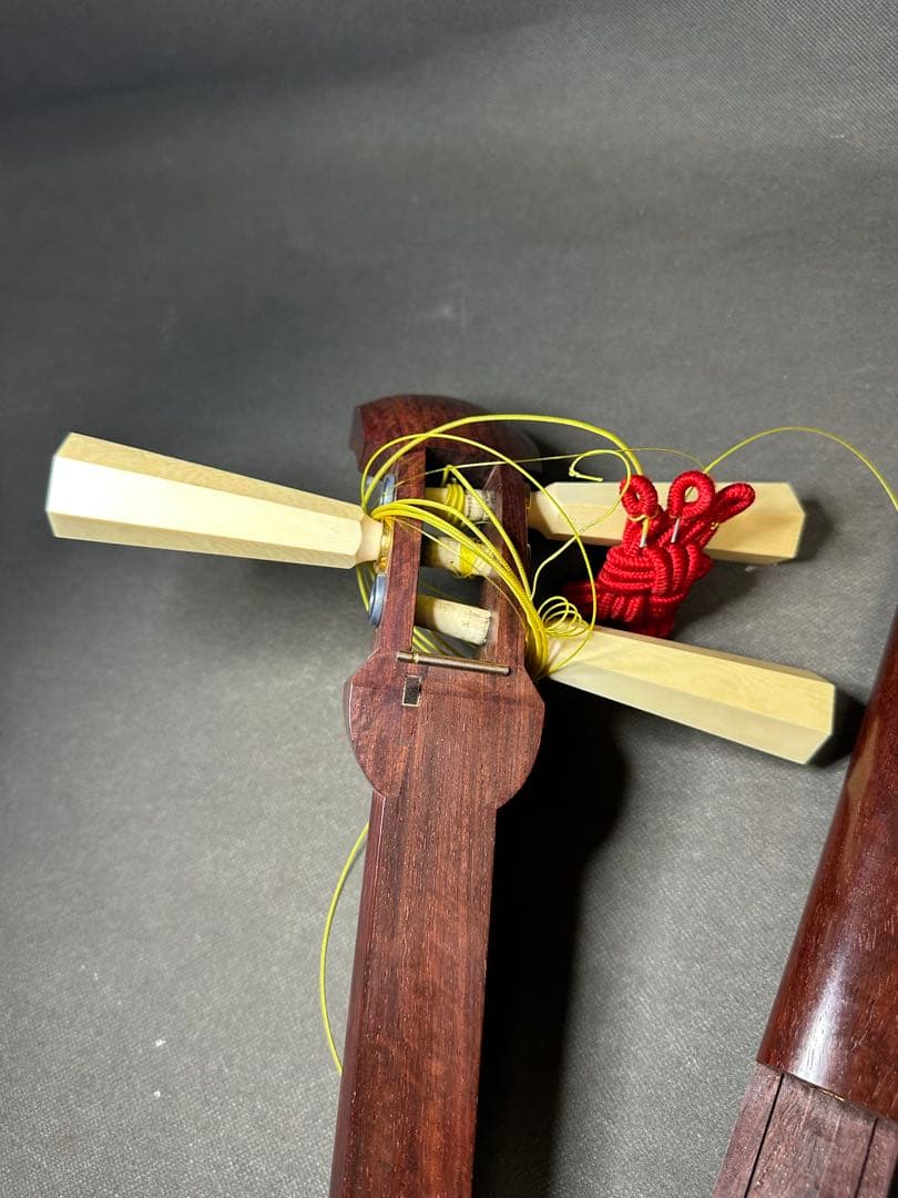 津軽三味線　太棹　紅木紫檀製　天然素材 　弦楽器　民謡 伝統楽器