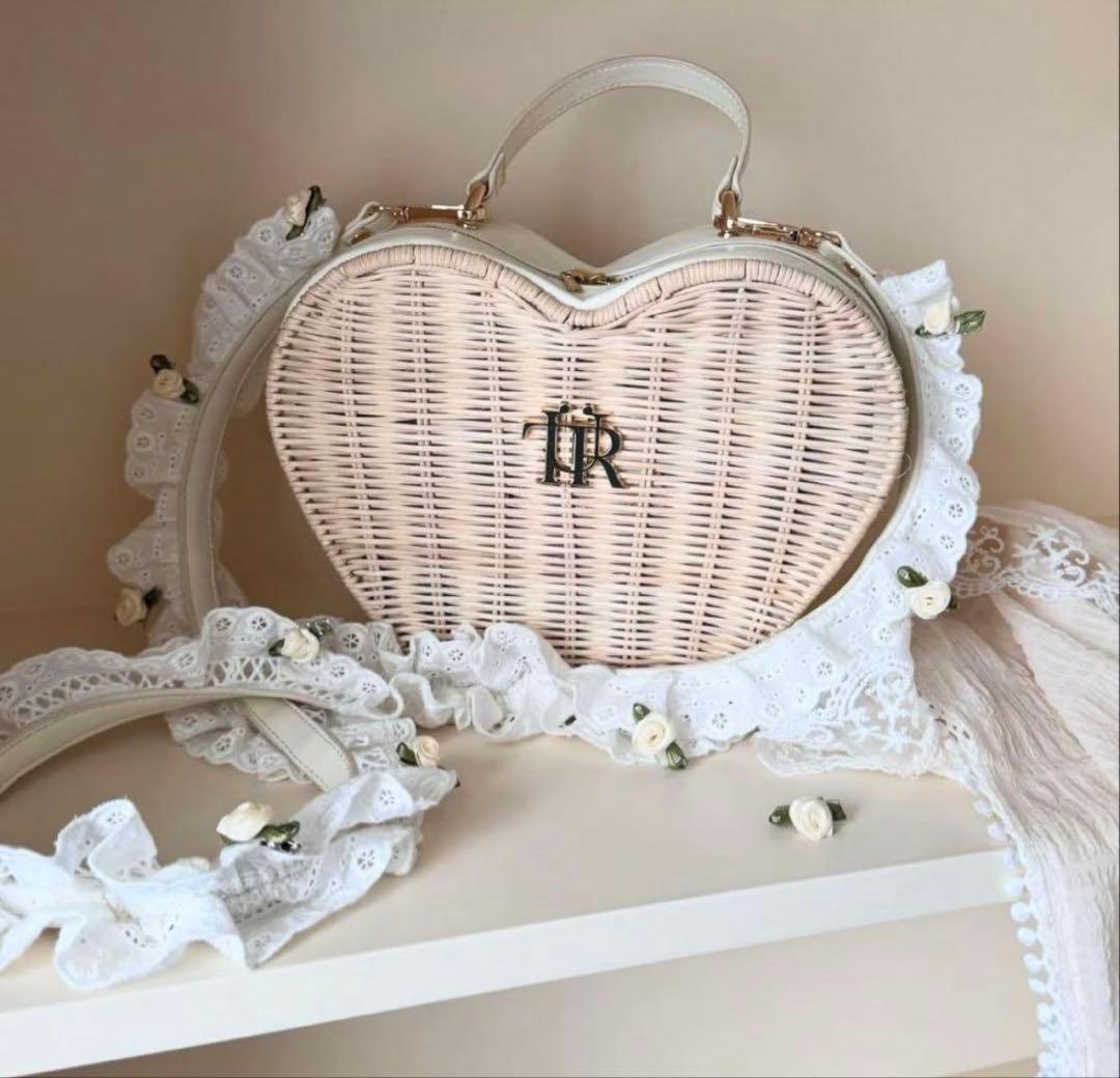 treat urself Love summer basket かごバッグ