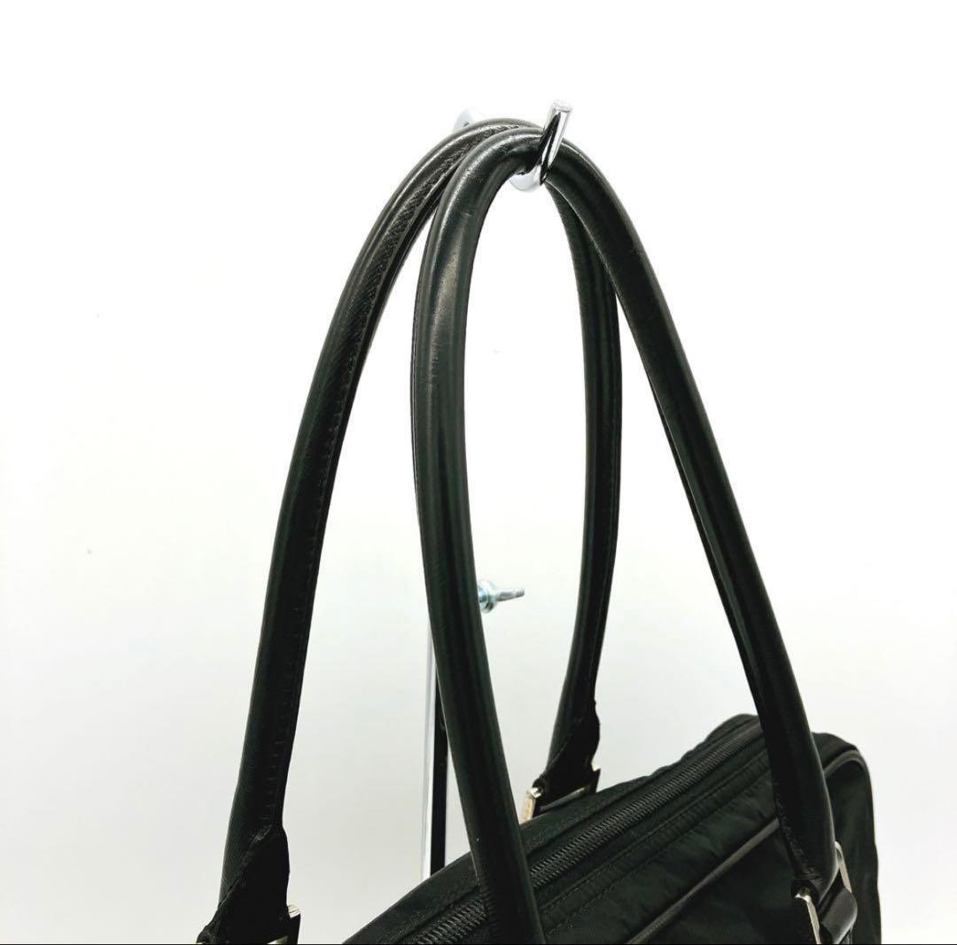 【PRADA】ビジネスバッグ　三角ロゴプレート　ナイロン　ブラック