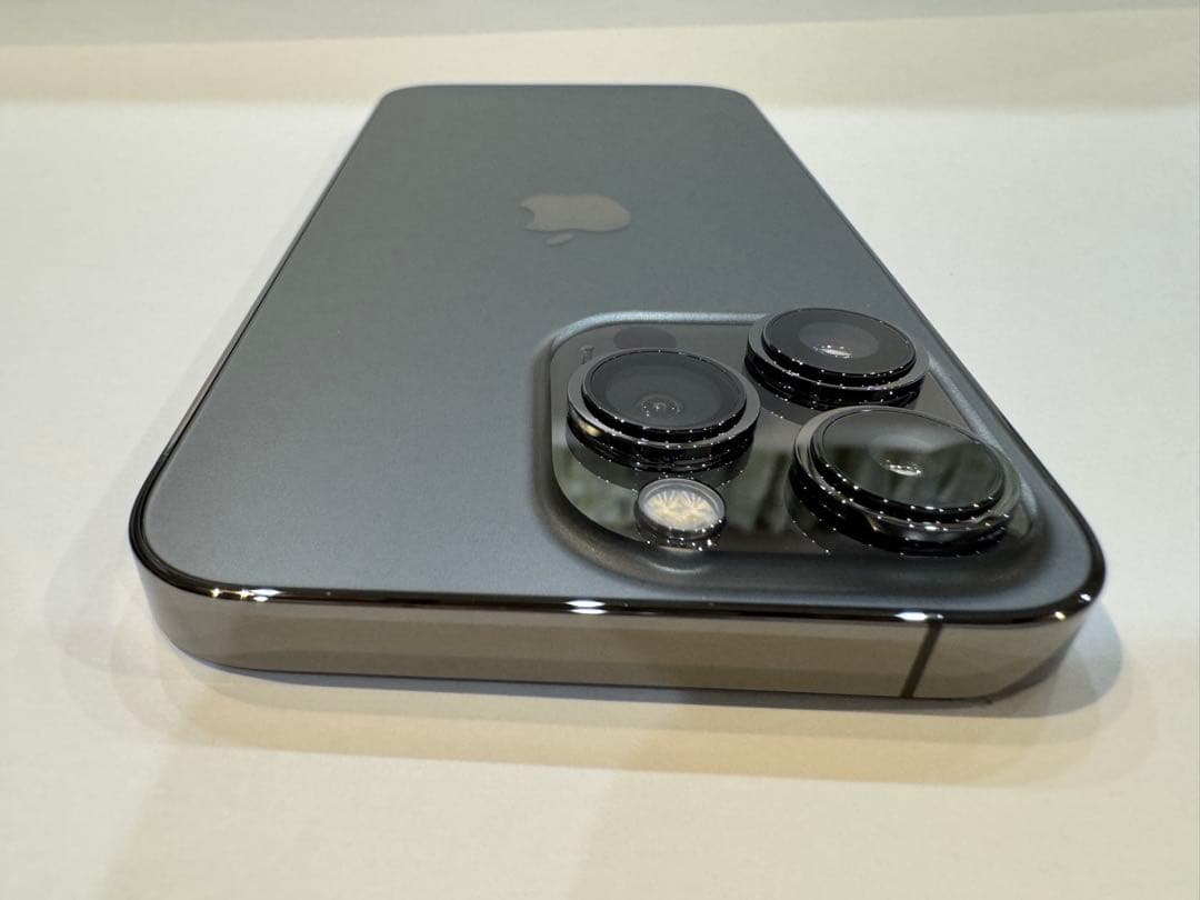 再出品‼️【バッテリー90%】iPhone 13 Pro 256GB グラファイト