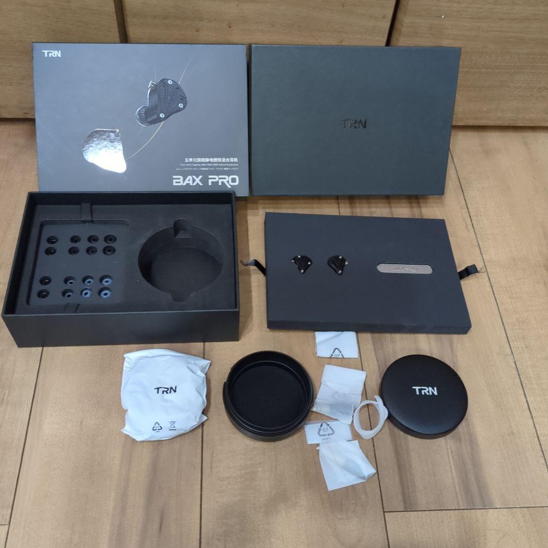 TRN BAX Pro 2EST+2BA+DD イヤホン　ネジ欠品有り