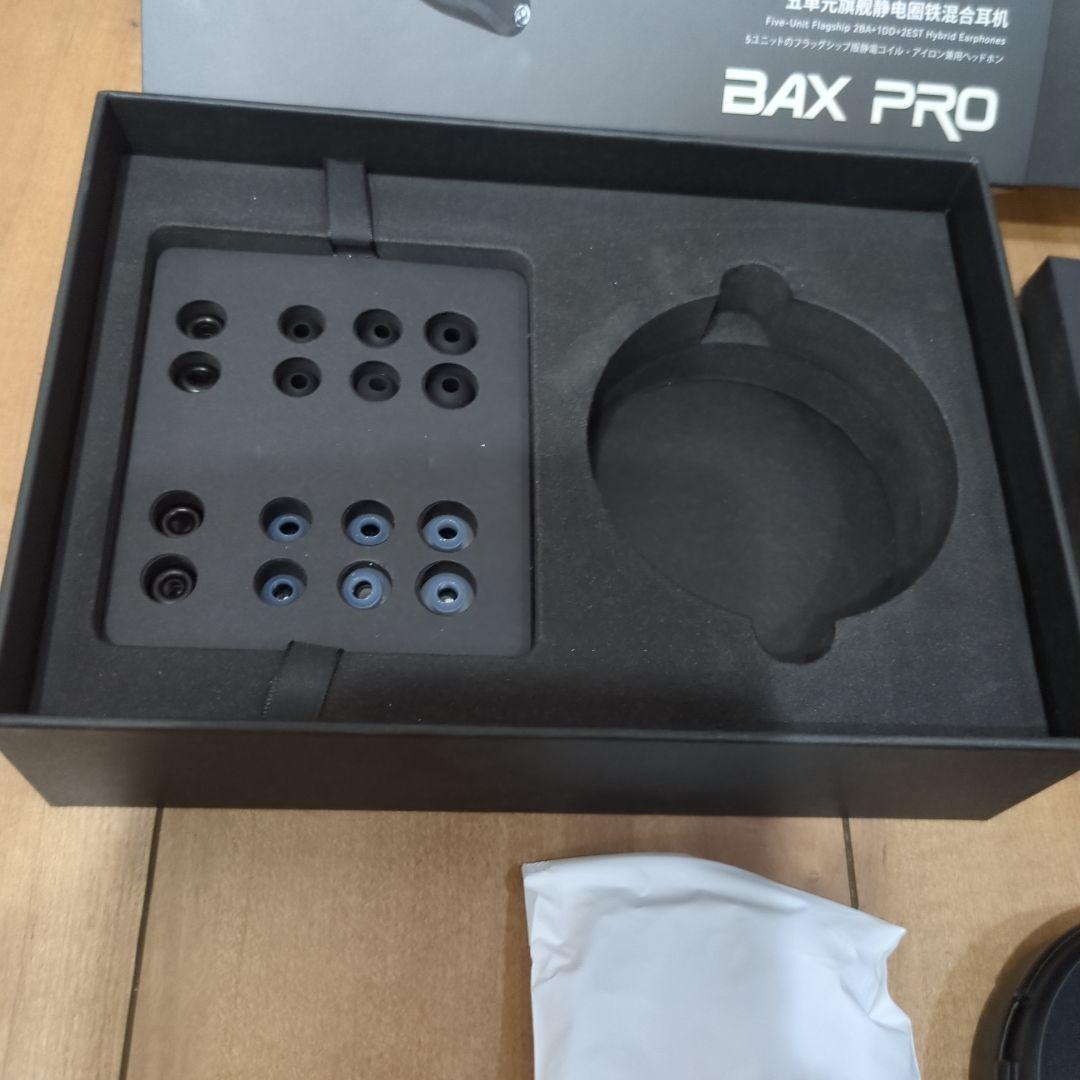 TRN BAX Pro 2EST+2BA+DD イヤホン　ネジ欠品有り