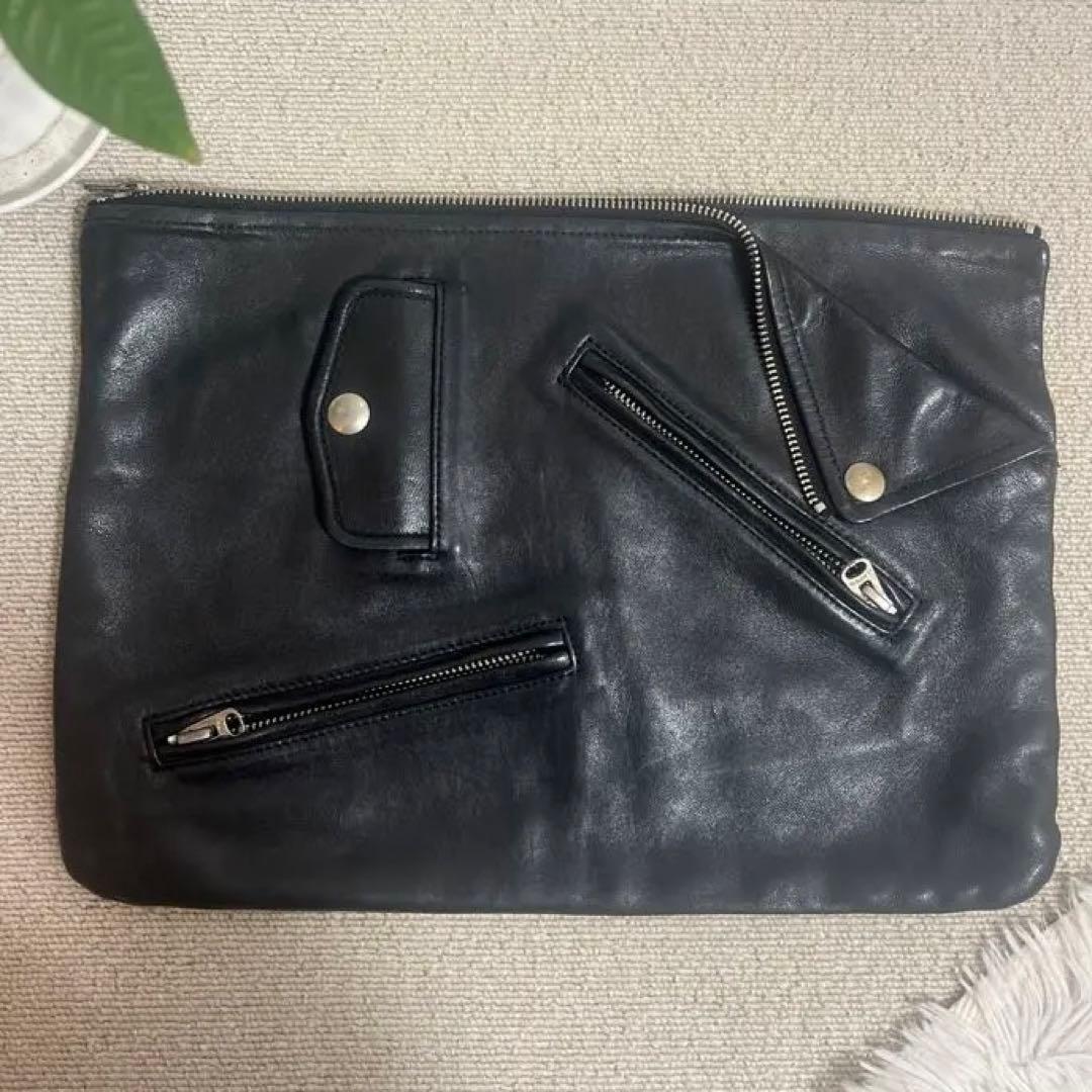 beautiful people 黒レザー クラッチバッグ