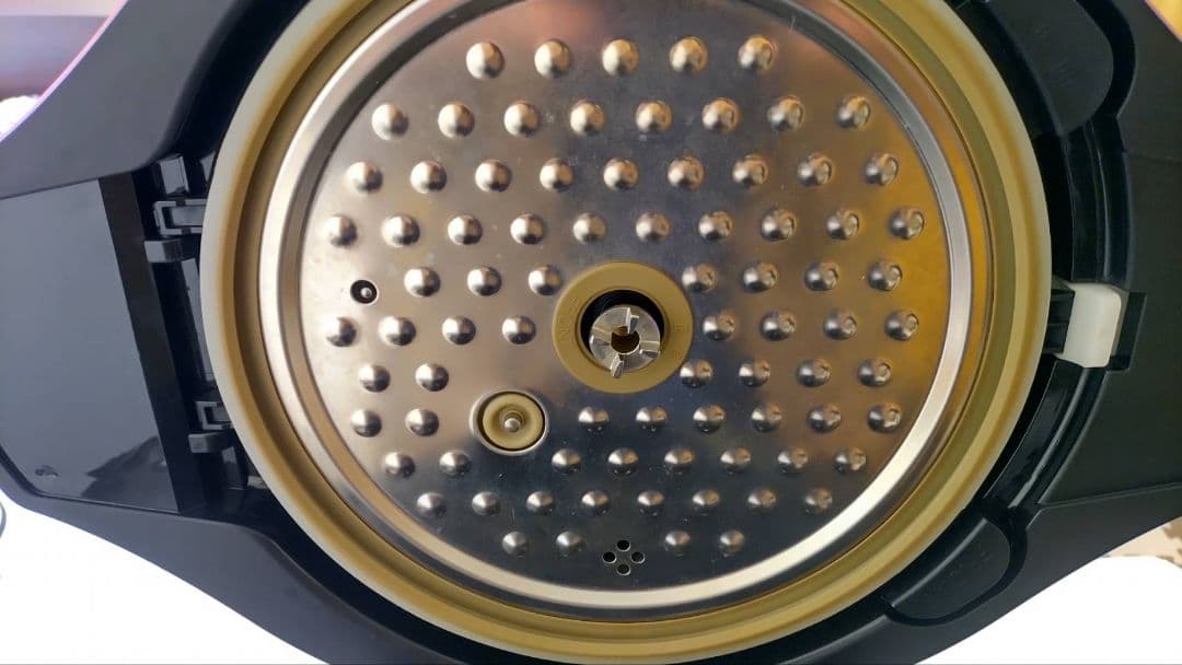 シャープ ヘルシオ ホットクック KN-HW24F-R 2020年＋蒸しカゴ