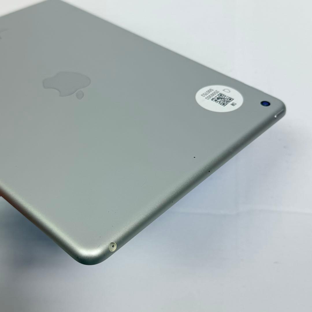 iPad 第5世代 (2017) Wi-Fiモデル 32GB シルバー