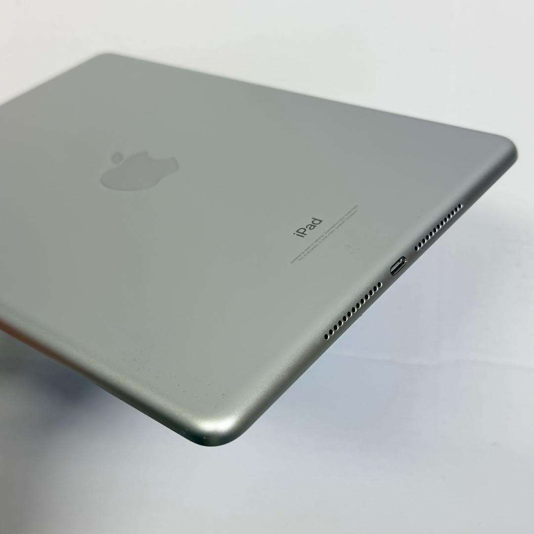 iPad 第5世代 (2017) Wi-Fiモデル 32GB シルバー