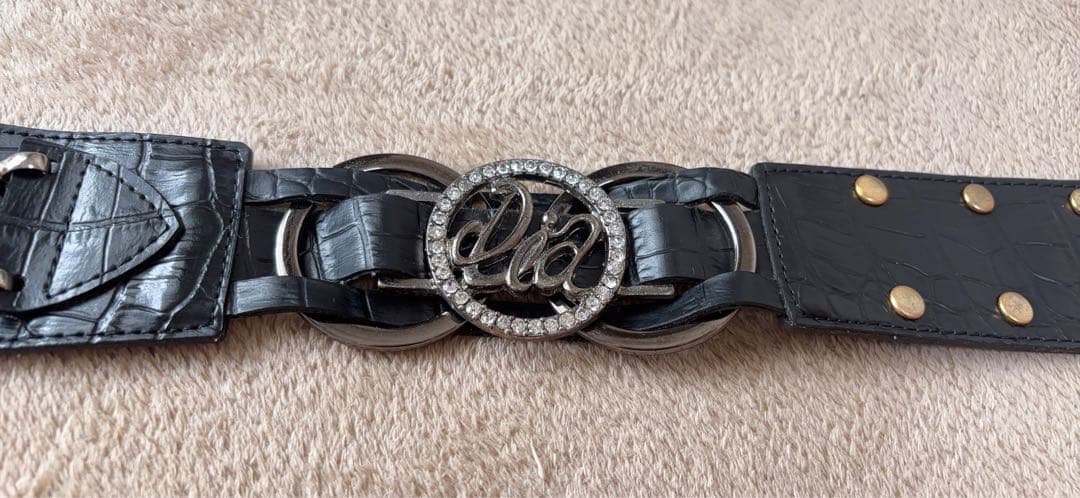 d.i.a. ムーンロゴベルト