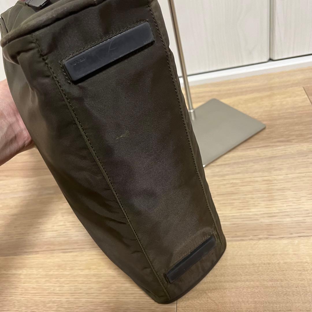 【本物鑑定済】プラダトートバック　テスートスポーツロゴトート　カーキ　B8495