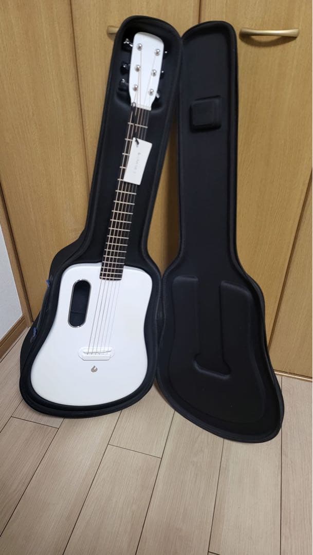 LAVA ME 2 アコースティックホワイトギター