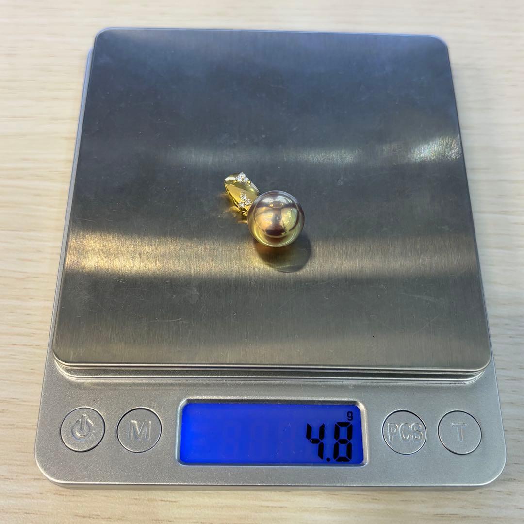 【特級テリ】14mmナチュラルカラー k18ダイヤ付きペンダント