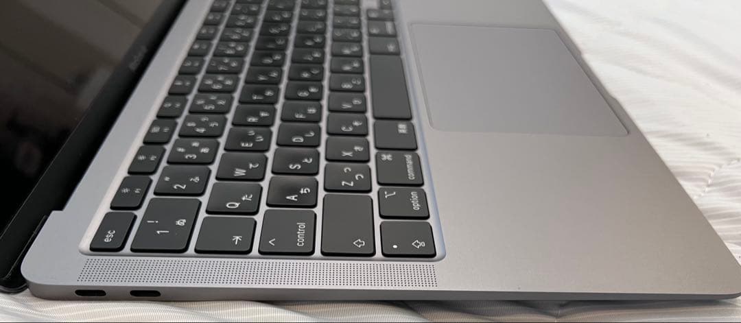 超絶美品　Apple M1チップ搭載13インチMacBook Air