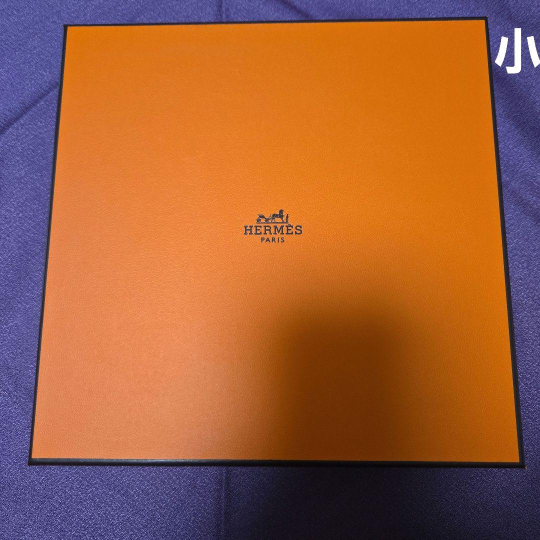 HERMES ギフトボックス 2点セット。リボン2点。保存袋。