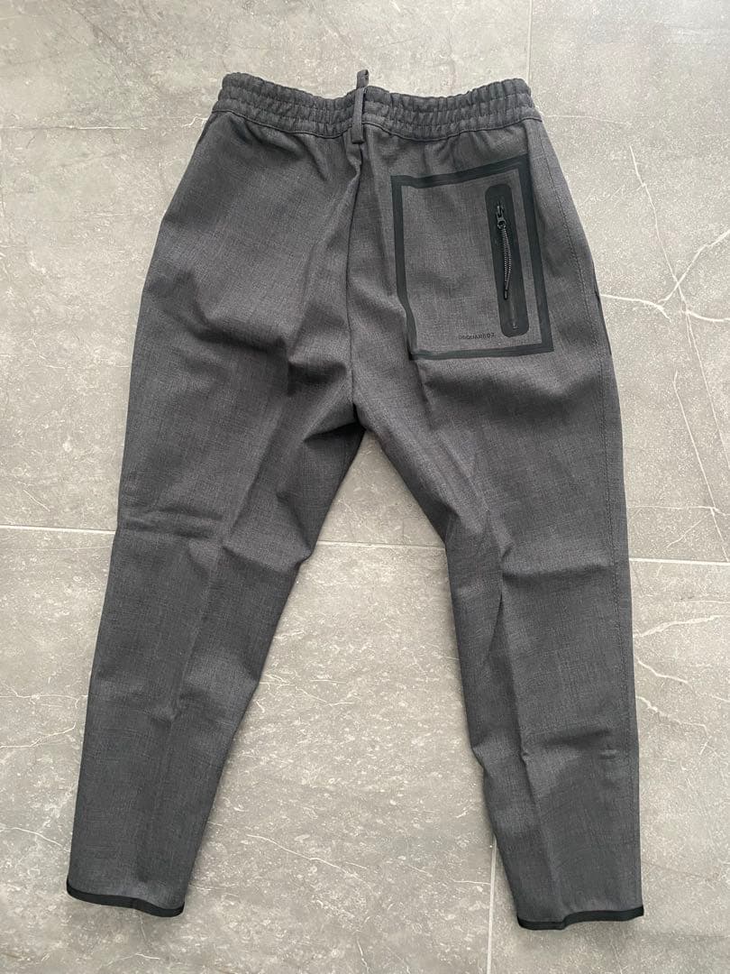 DSQUARED2 44サイズ ダークグレー