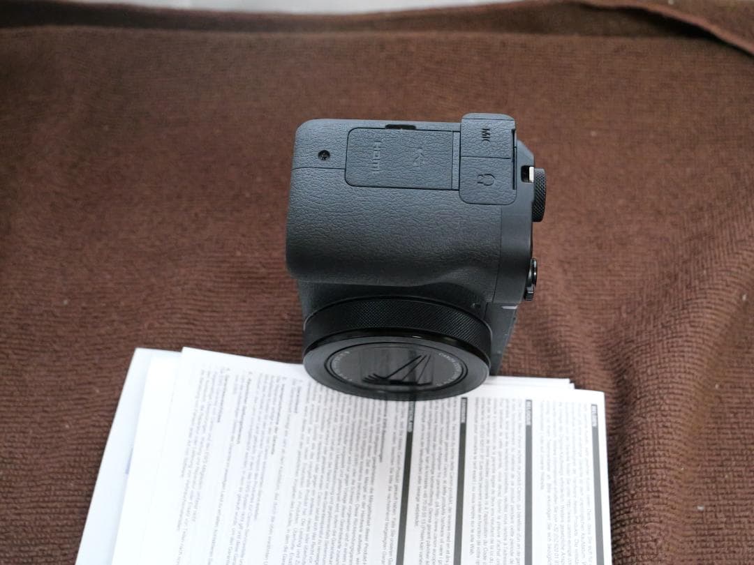 Canon PowerShot V1 キャノン　おまけ付き