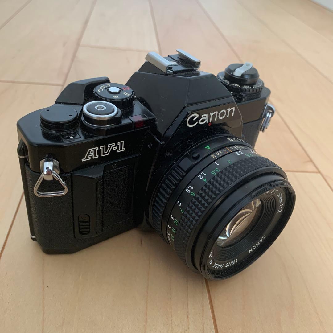 Canon AV-1 フィルムカメラ　レンズ付き