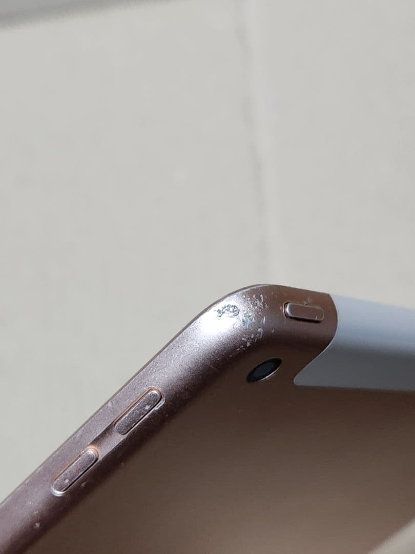 Apple iPad 第6世代 セルラー版 ゴールド