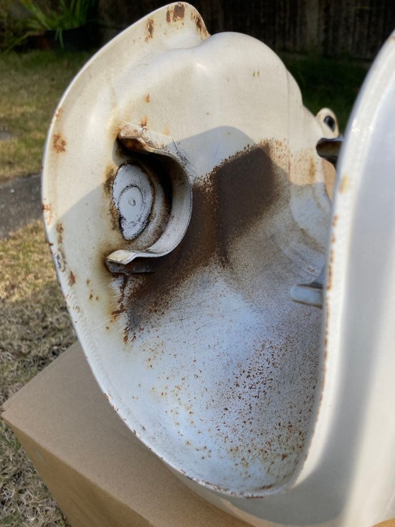 TW２２５　TWタンク　バイクタンク　燃料タンク　内部錆無し！へこみ無し！