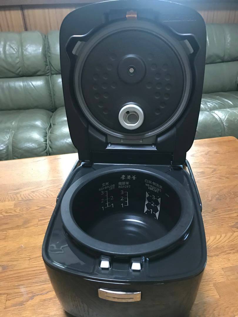 IH炊飯器　本炭釜「黒曜 」SWD06-B 　三菱電機