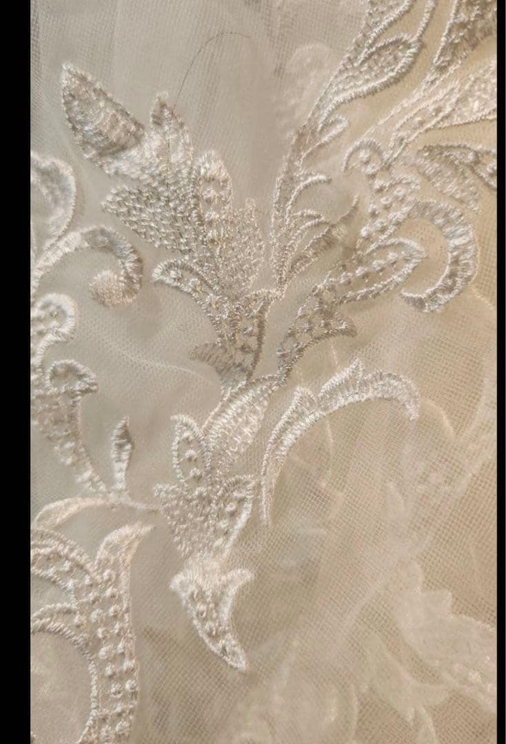 インポートウェディングベールDemetrios 約3mロングトレーン　匿名送込