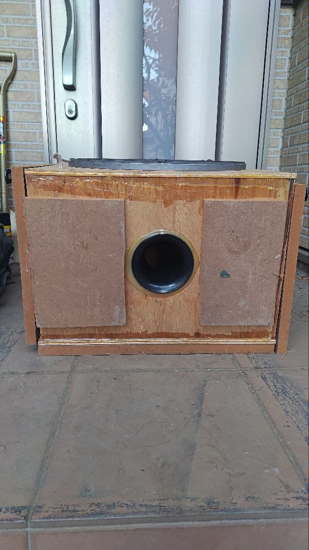 38cmウーファー搭載サブウーファー MDF＋合板製 / インピーダンス特性あり