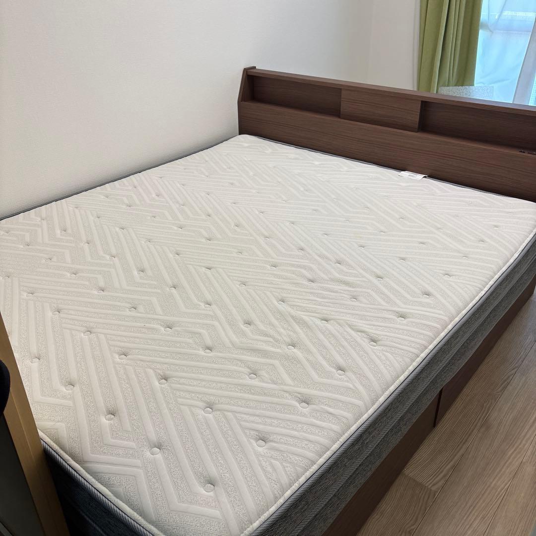 ✴︎値下げ✴︎ニトリ クイーンベッドフレーム＋Nスリープマットレス