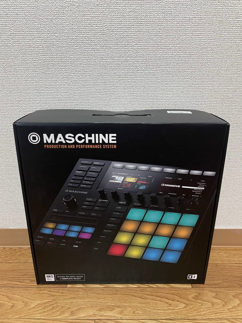 MASCHINE MK3 (ケース付)