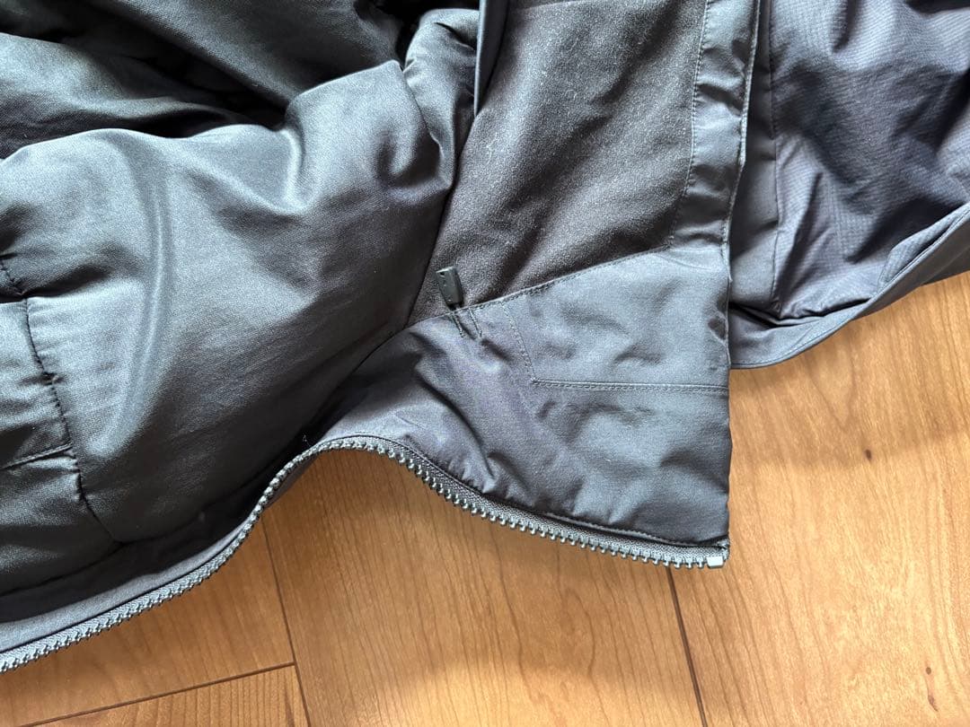 アークテリクス フィションsv ゴアテックスダウン　インサレーテドBLACK S