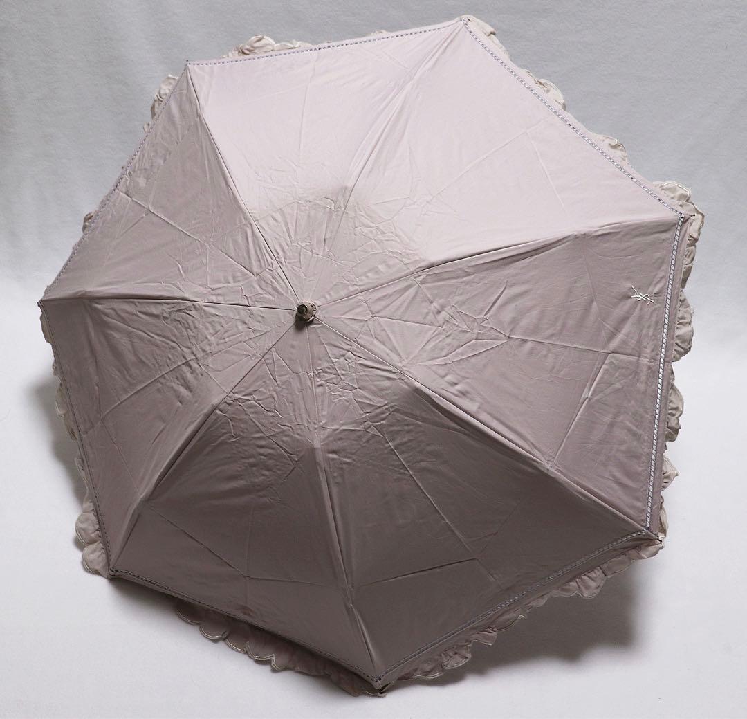 《イヴ・サンローラン》新品 遮光・遮熱機能 上品フリル刺繍 晴雨兼用折りたたみ傘